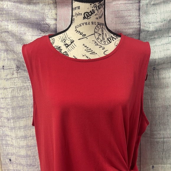In brand new condition Woman’s Elle top. Size XXL - Picture 2 of 16